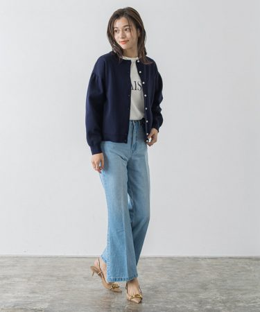 いつもの着こなしを華やかに仕上げてくれる、パールカーディガンコーデ