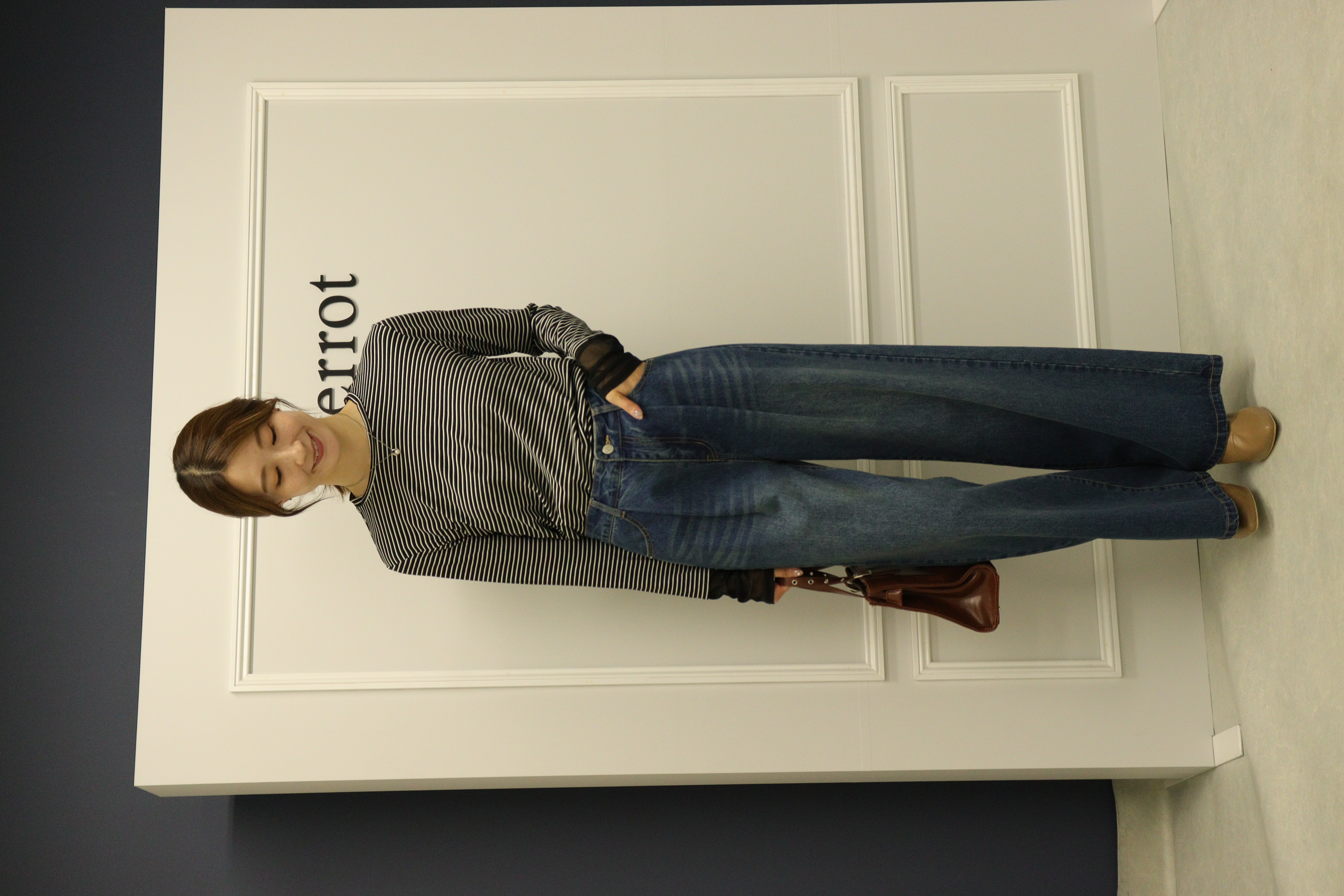 定番ボーダー×ワイドデニムの旬スタイル