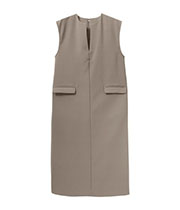 ストレートタイプにおすすめトップス